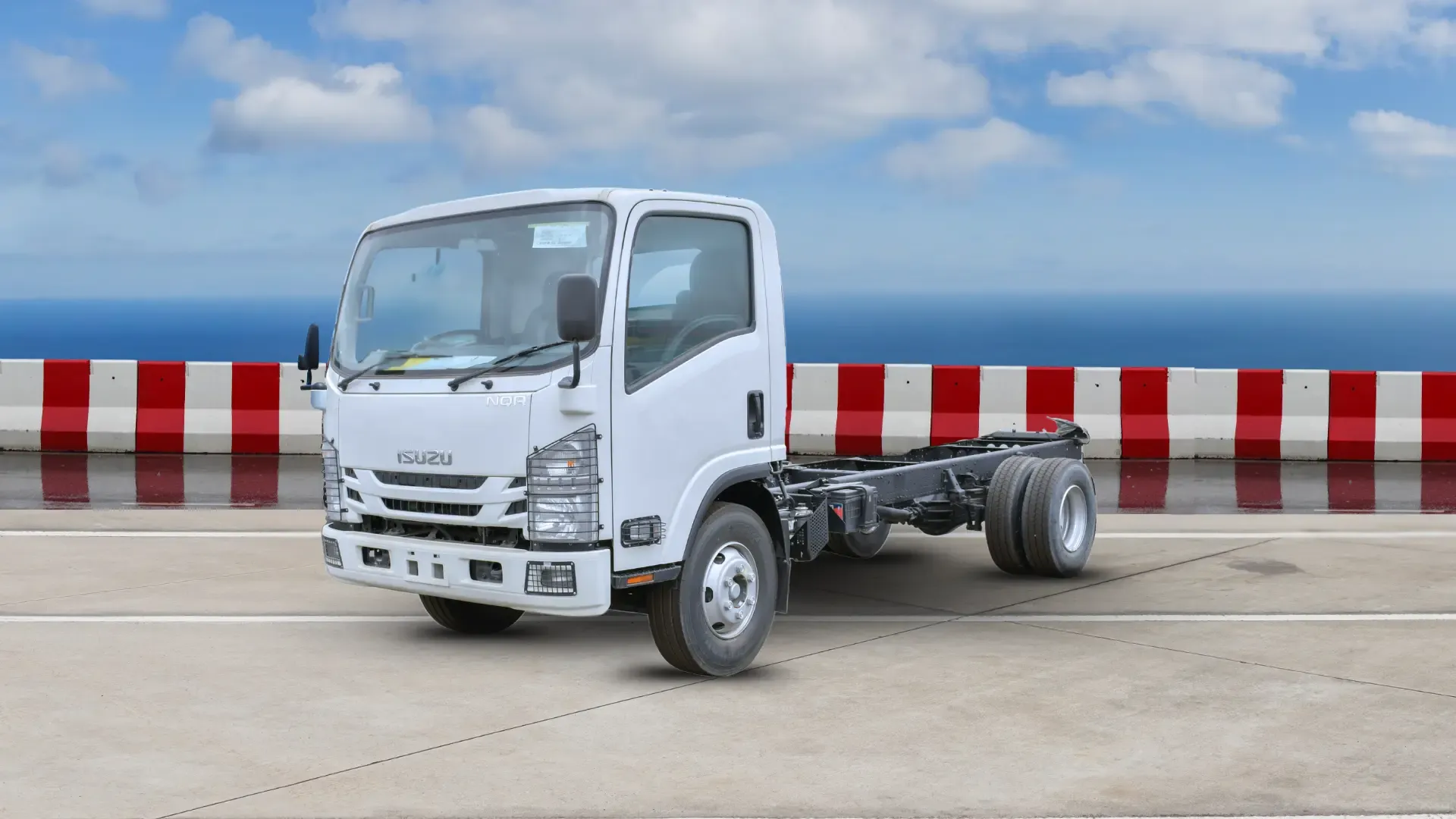 Isuzu NQR 81K Truck